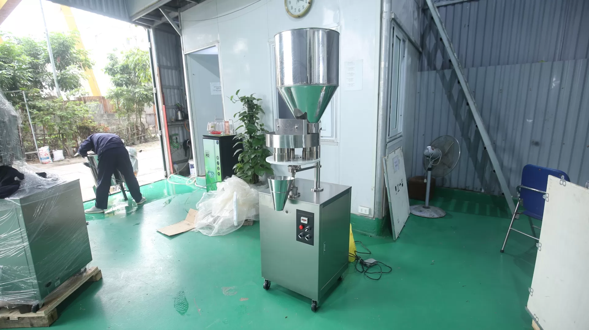 Máy định lượng dạng cốc đong từ 10 - 2000 gram HADG-DL005