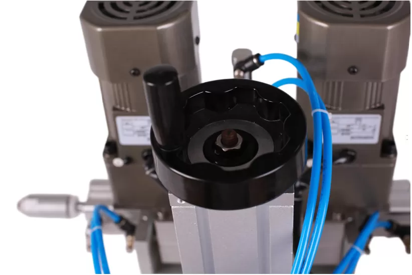 Máy siết nắp chai bán tự động DN-63 HADG-DA03