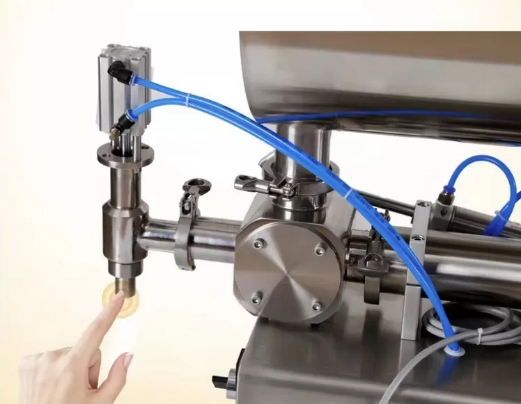 Máy chiết rót 1 vòi có cánh khuấy khí nén (Thùng Ngang dung dịch có nhân) HADG-CR011