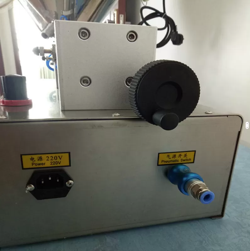 Máy chiết rót 1 vòi có cánh khuấy khí nén ( có gia nhiệt) HADG-CR06