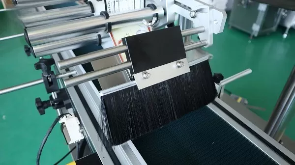 MÁY DÁN NHÃN MẶT PHẲNG TỰ ĐỘNG HADG-2T9