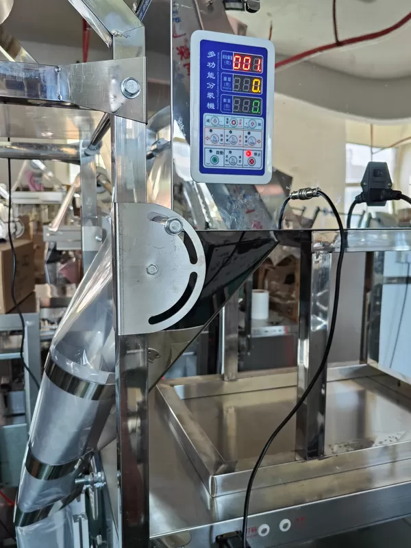 Máy đóng gói định lượng cân điện tử khí nén 100-3000Gram HADG-DD17