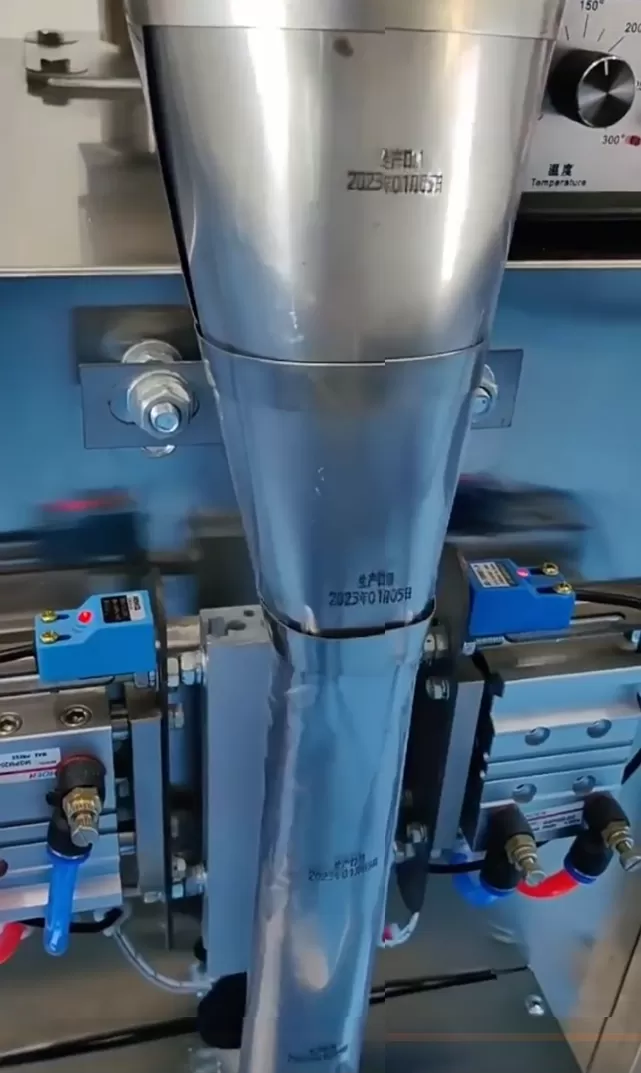 Máy đóng gói trục vít nghiêng khí nén  5 -1000gram HADG-DD22