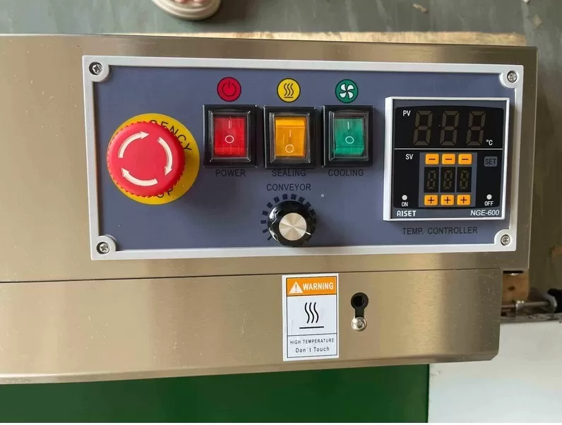 Máy hàn miệng túi liên tục FR-900L (Đường hàn dịch chuyển cách miệng túi 160mm) HADG-HLA14