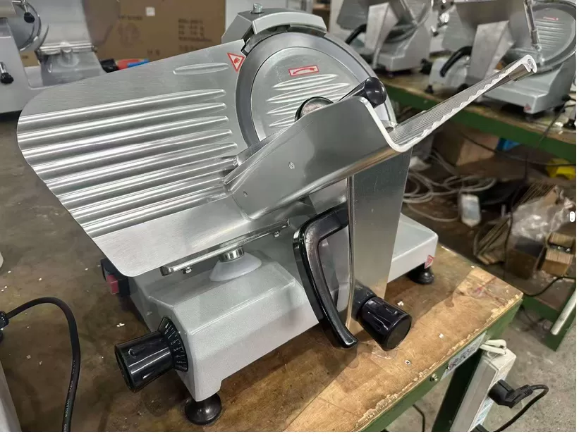 Máy thái thịt chín và đông lạnh ES 250  TATP-E05