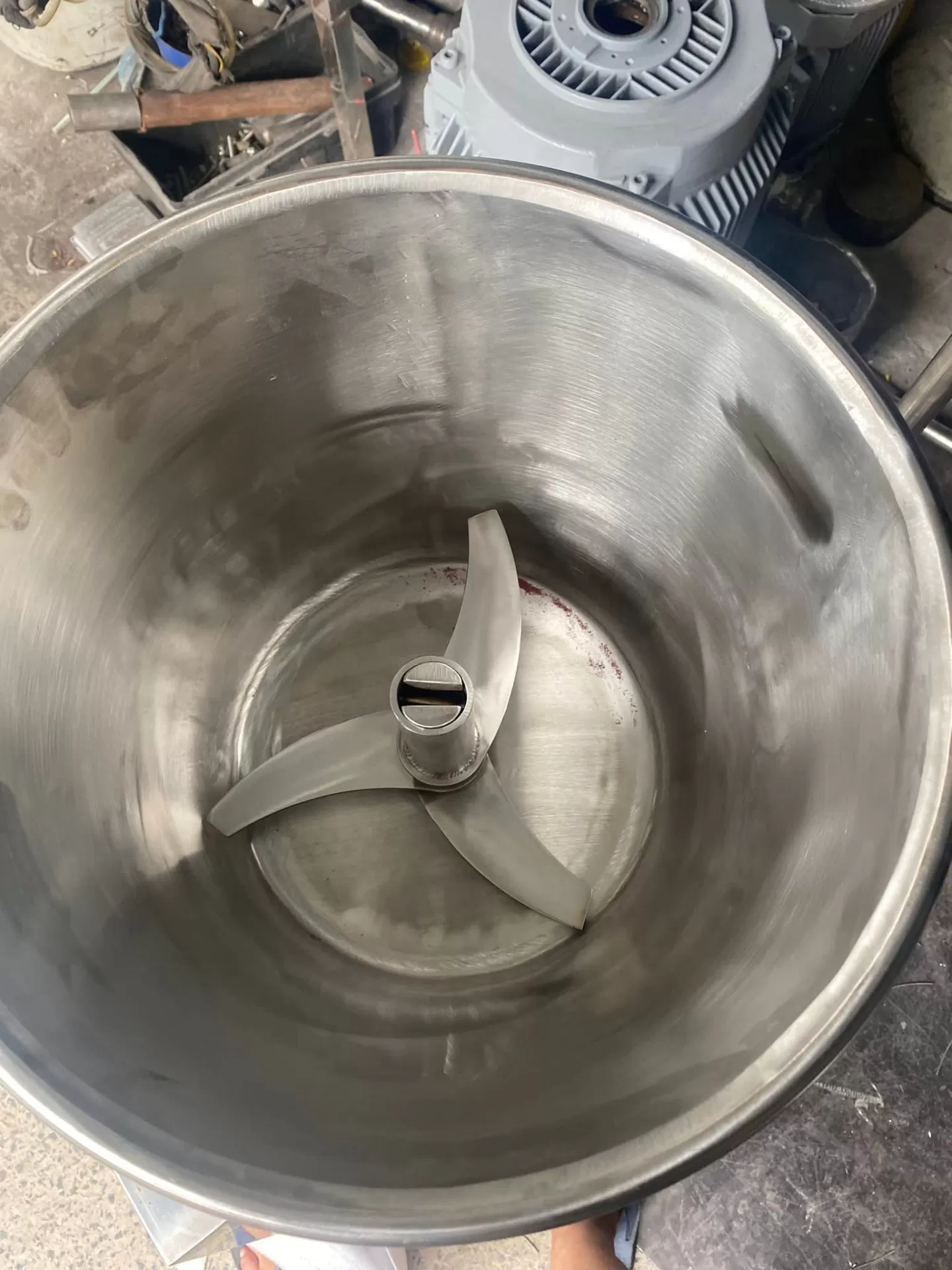 Máy xay giò chả có biến tần 15kg TATP-C16