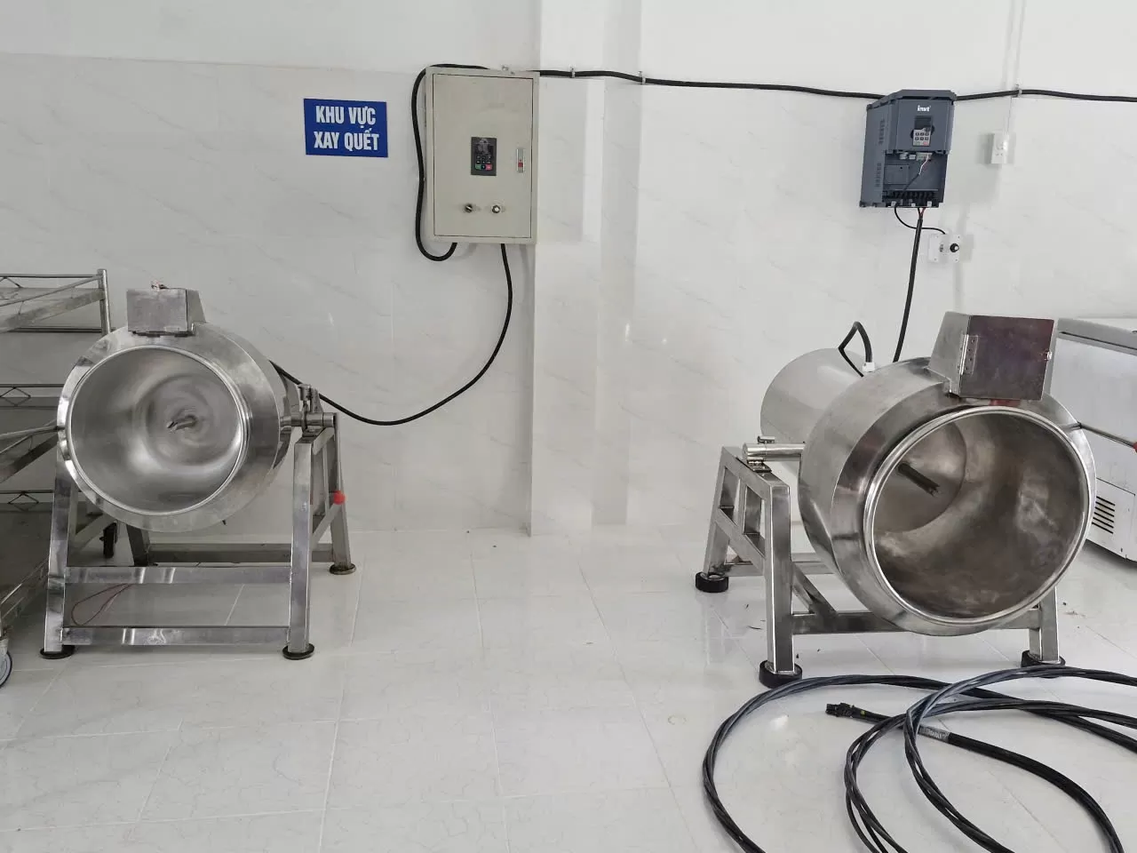 Máy xay giò chả có biến tần 25kg TATP-C18