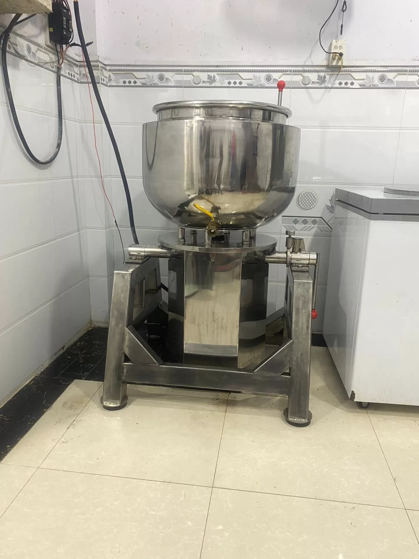 Máy xay giò chả có biến tần 50kg TATP-C19