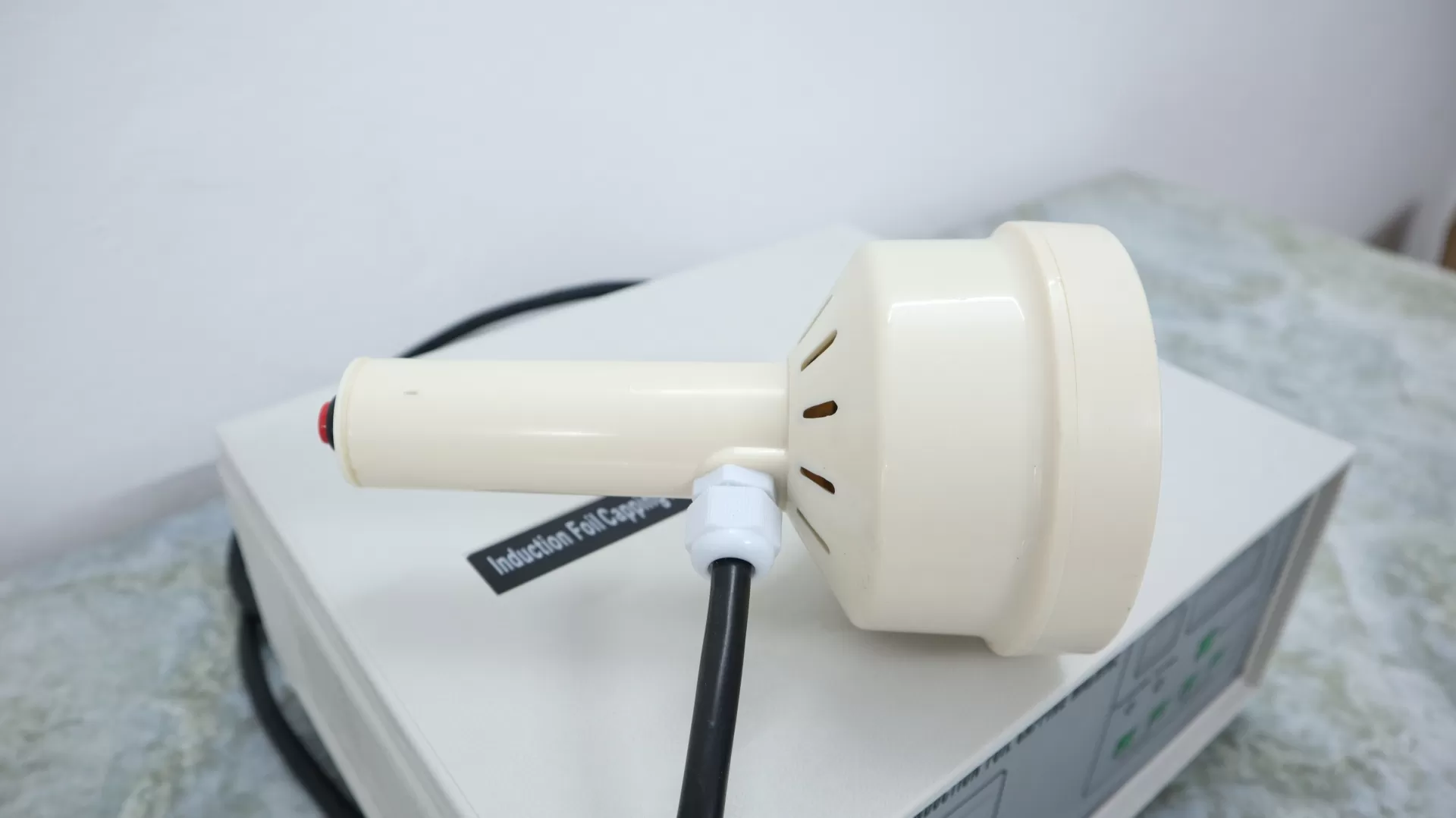 Máy Dán Màng Seal Bán Tự Động 500C HADG-E02