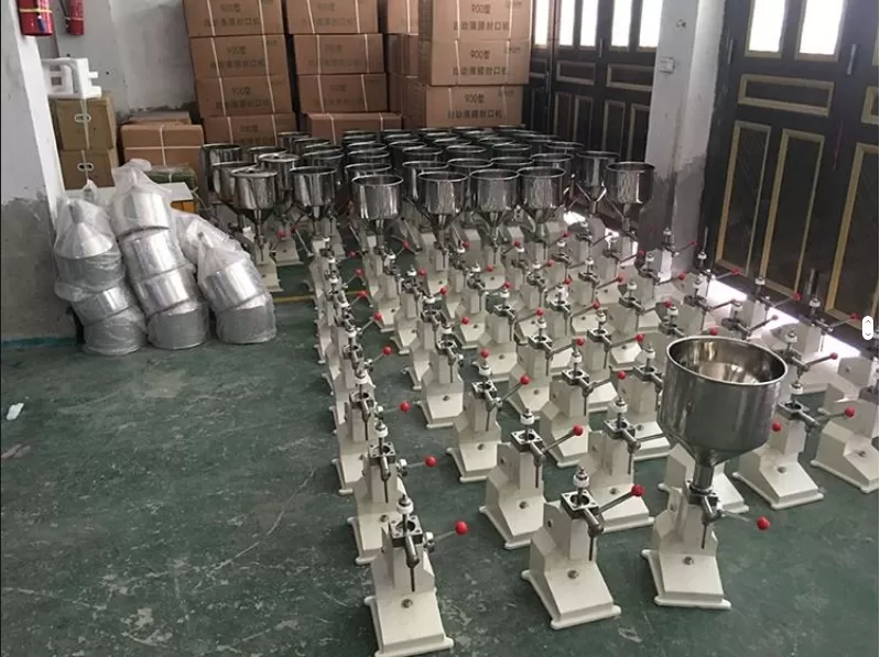 Máy chiết rót thủ công A03 5-50ml HADG-CR01
