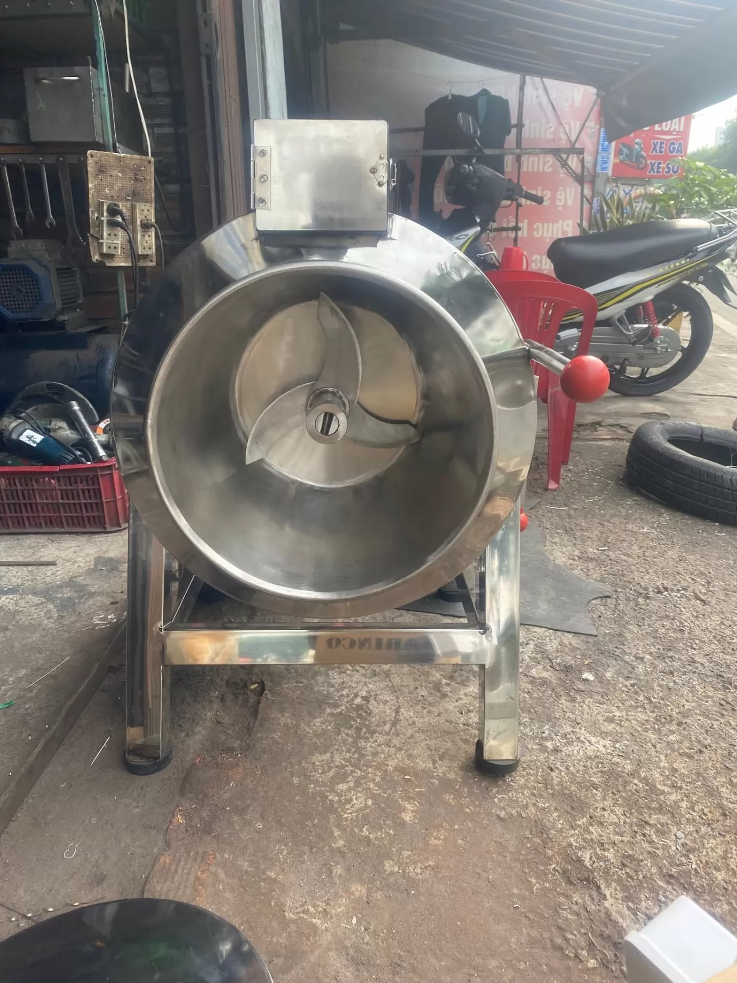 Máy xay giò chả 15kg TATP-C10
