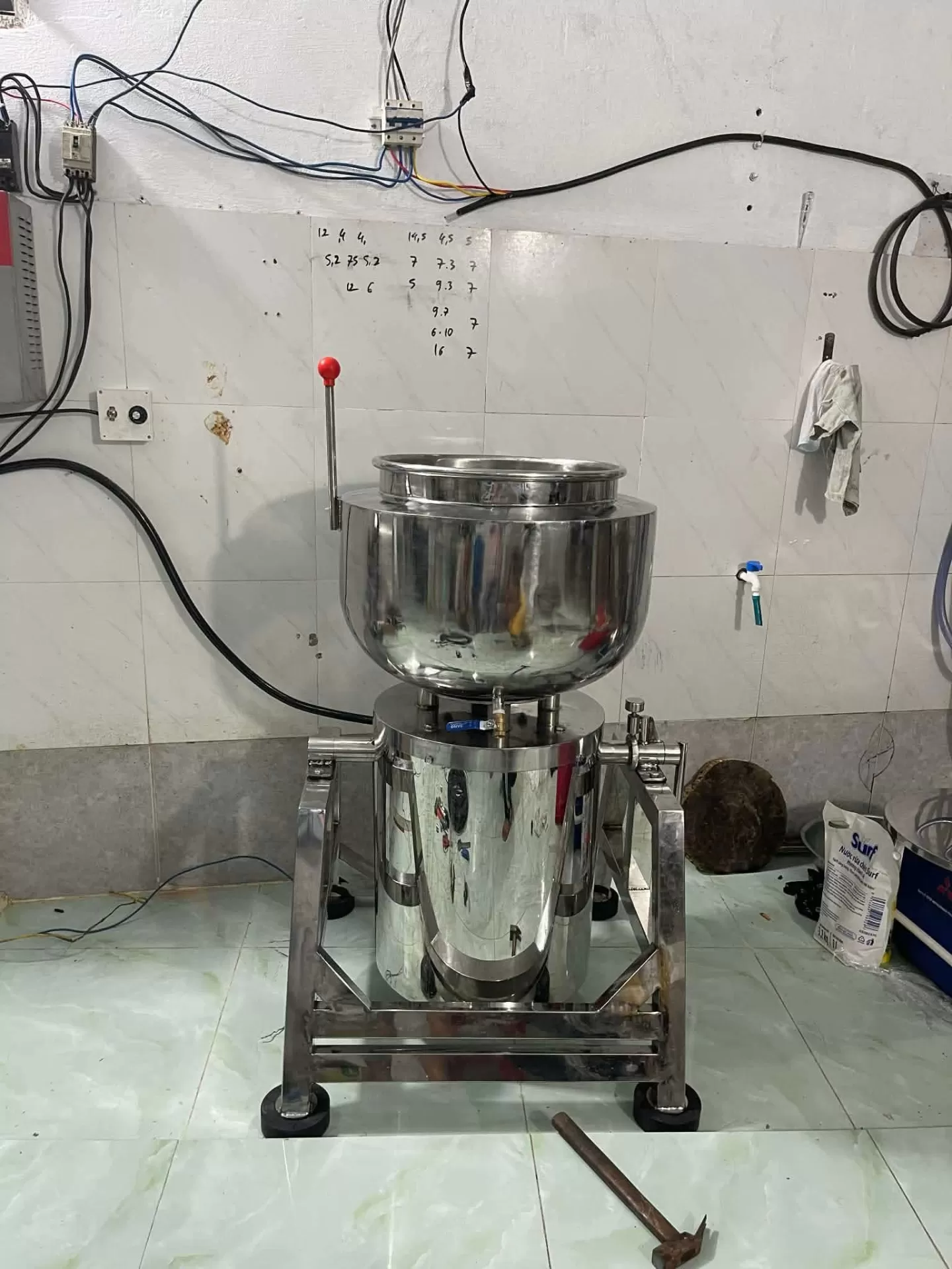 Máy xay giò chả có biến tần 15kg TATP-C16